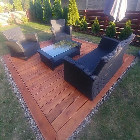 Apartament Jantar Z Ogrodem Kołobrzeg Exterior foto