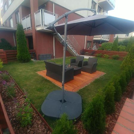 Apartament Jantar Z Ogrodem Kołobrzeg Exterior foto