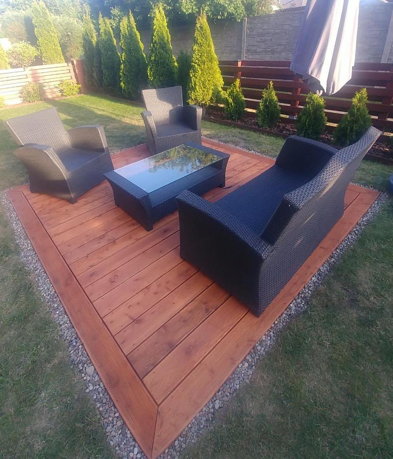 Apartament Jantar Z Ogrodem Kołobrzeg Exterior foto